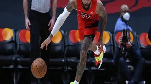 傑倫·約翰遜出色運用場上洞察力及敏捷反應，斯奈德高度評價。